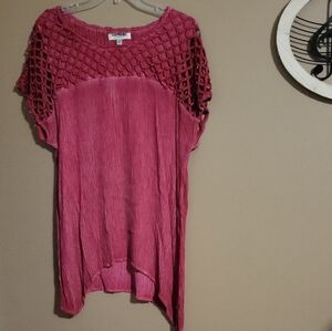 3/$20 - Pink Asymmetrical Short Sleeve Sz Lg